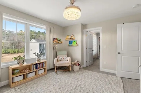 14 Waterford Drive Raymond NH 03077