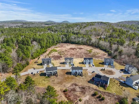 14 Waterford Drive Raymond NH 03077