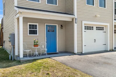 14 Waterford Drive Raymond NH 03077