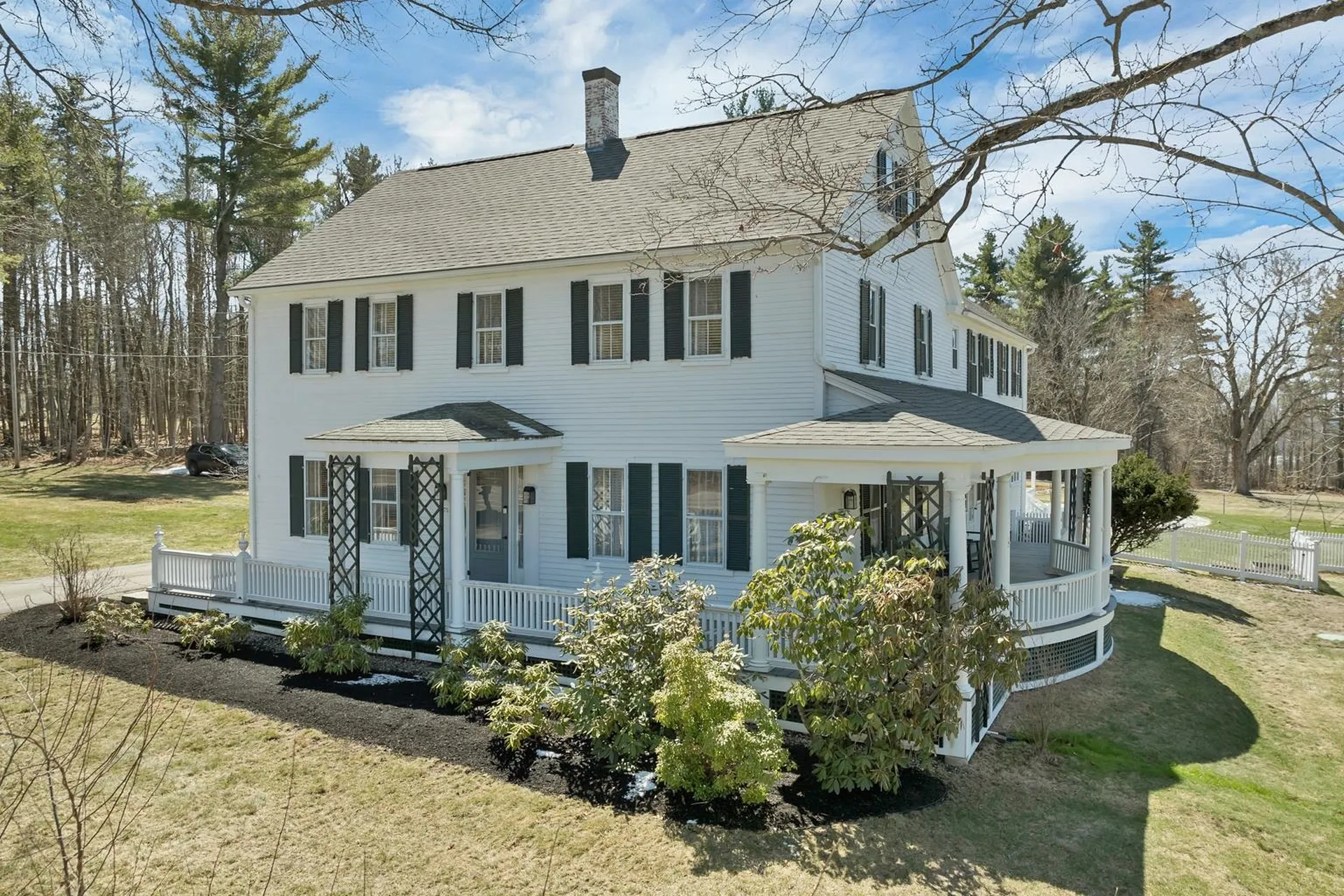 375 S Main Street Wolfeboro NH 03894