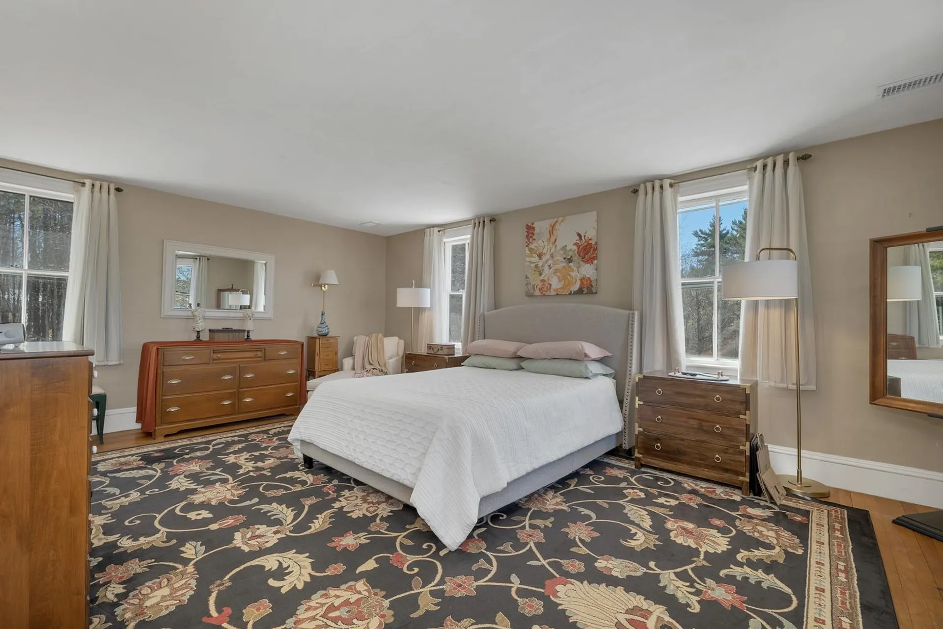 375 S Main Street Wolfeboro NH 03894