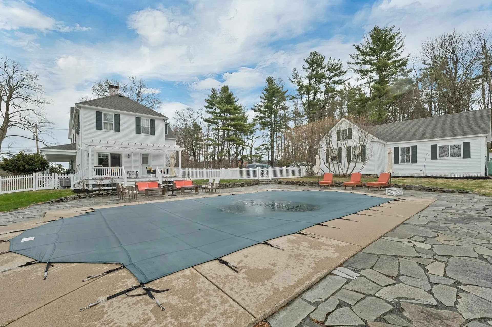 375 S Main Street Wolfeboro NH 03894