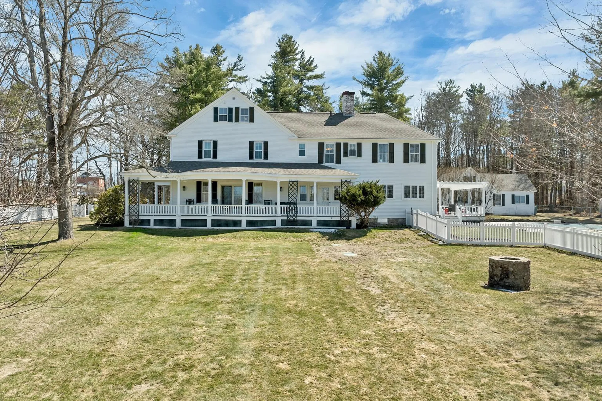 375 S Main Street Wolfeboro NH 03894