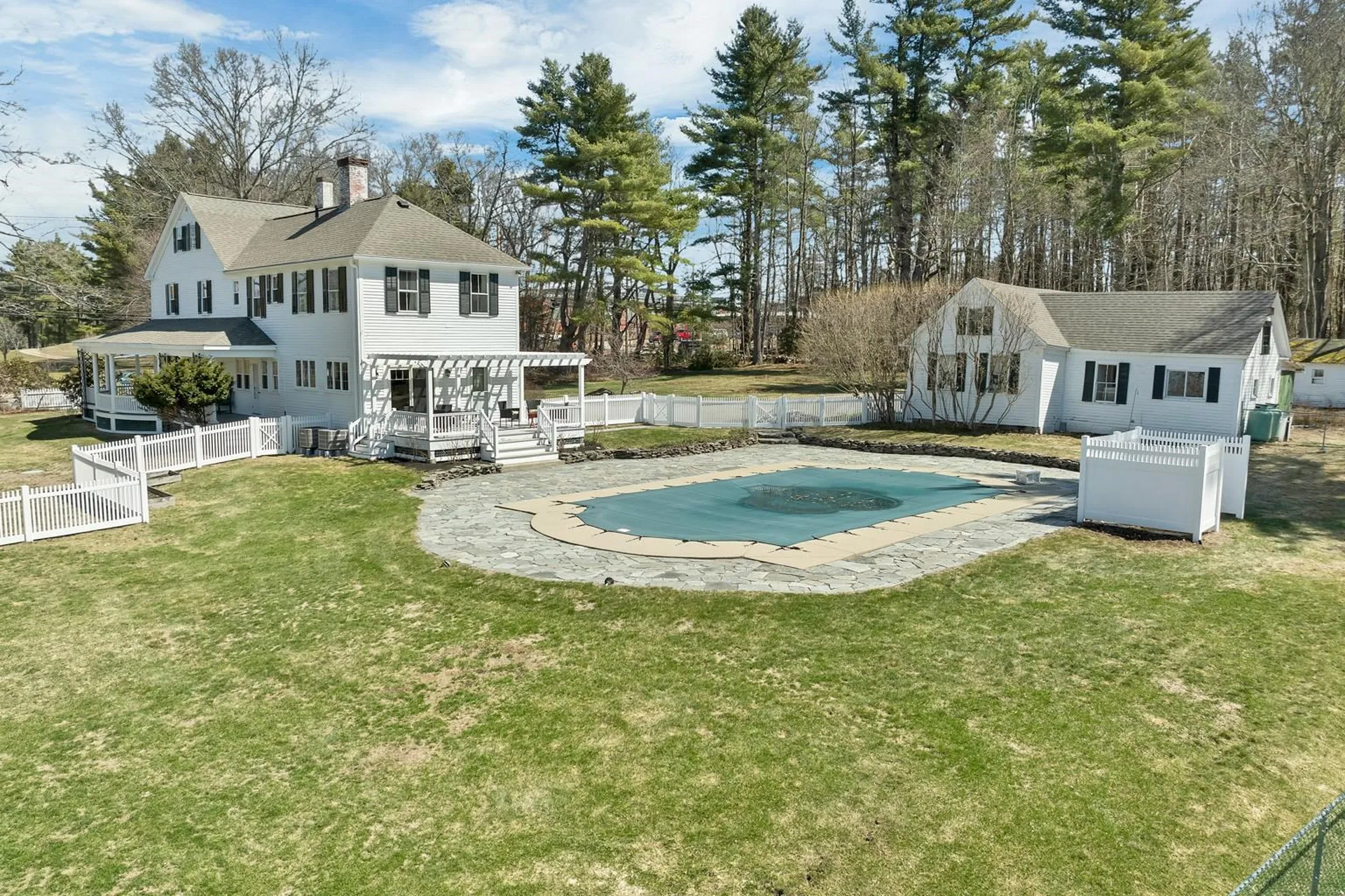 375 S Main Street Wolfeboro NH 03894