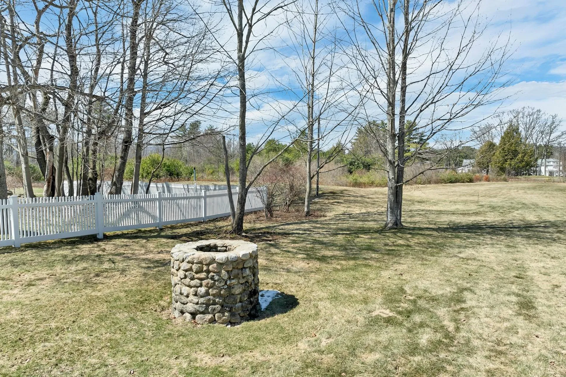 375 S Main Street Wolfeboro NH 03894