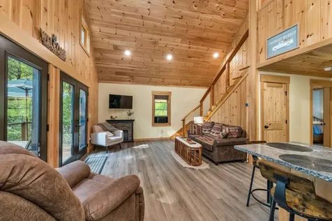 479 River Road Bridgewater NH 03222
