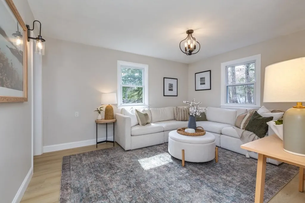 64 Forest Lane Boscawen NH 03303