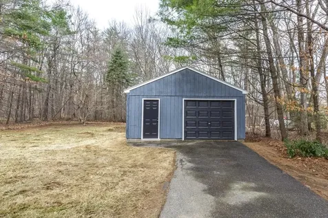 64 Forest Lane Boscawen NH 03303