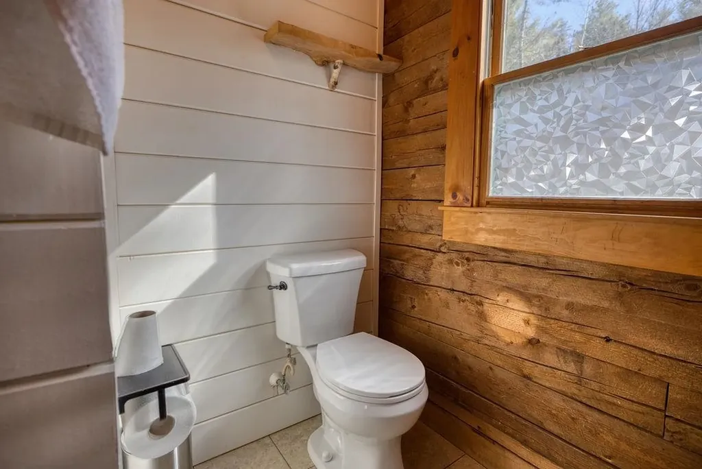 111 Pine River Path Effingham NH 03882
