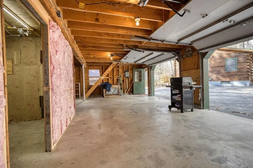 111 Pine River Path Effingham NH 03882