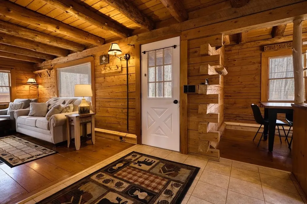 111 Pine River Path Effingham NH 03882