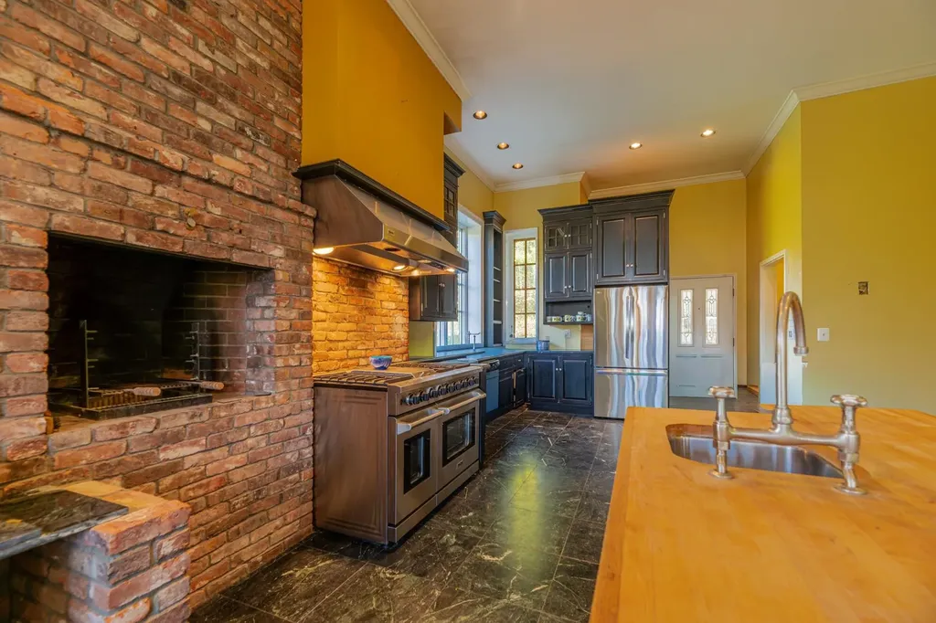 50 Grouse Lane Dorset VT 05251