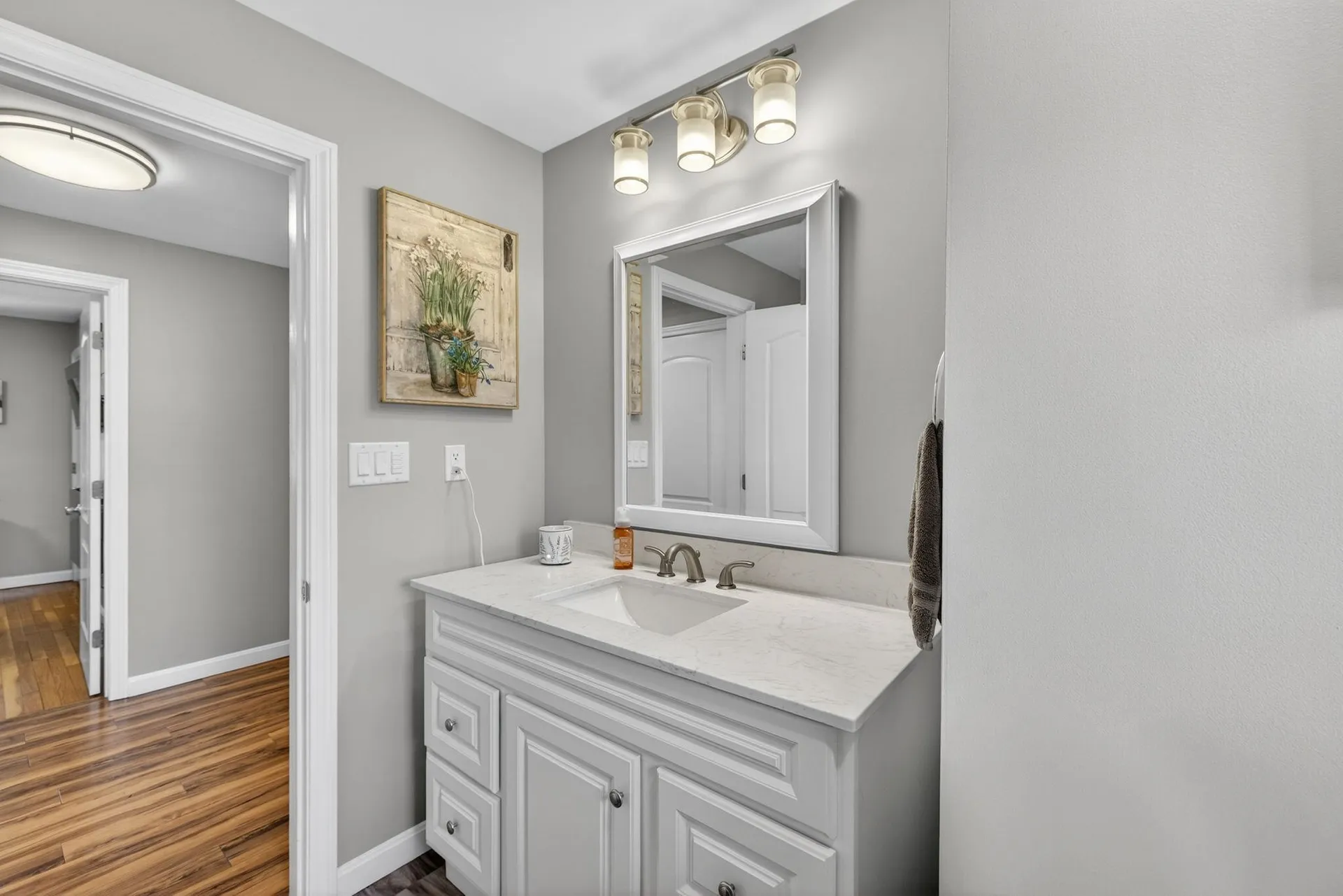 9 Dawson Avenue Salem NH 03079