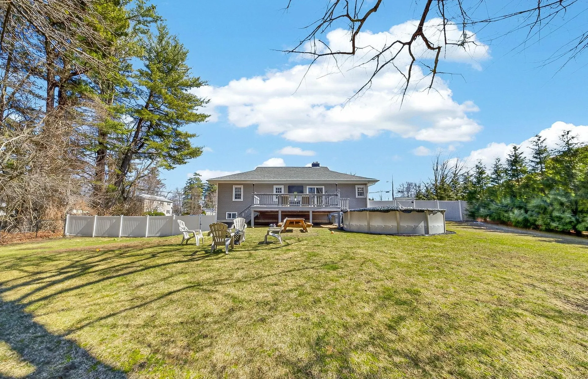 9 Dawson Avenue Salem NH 03079