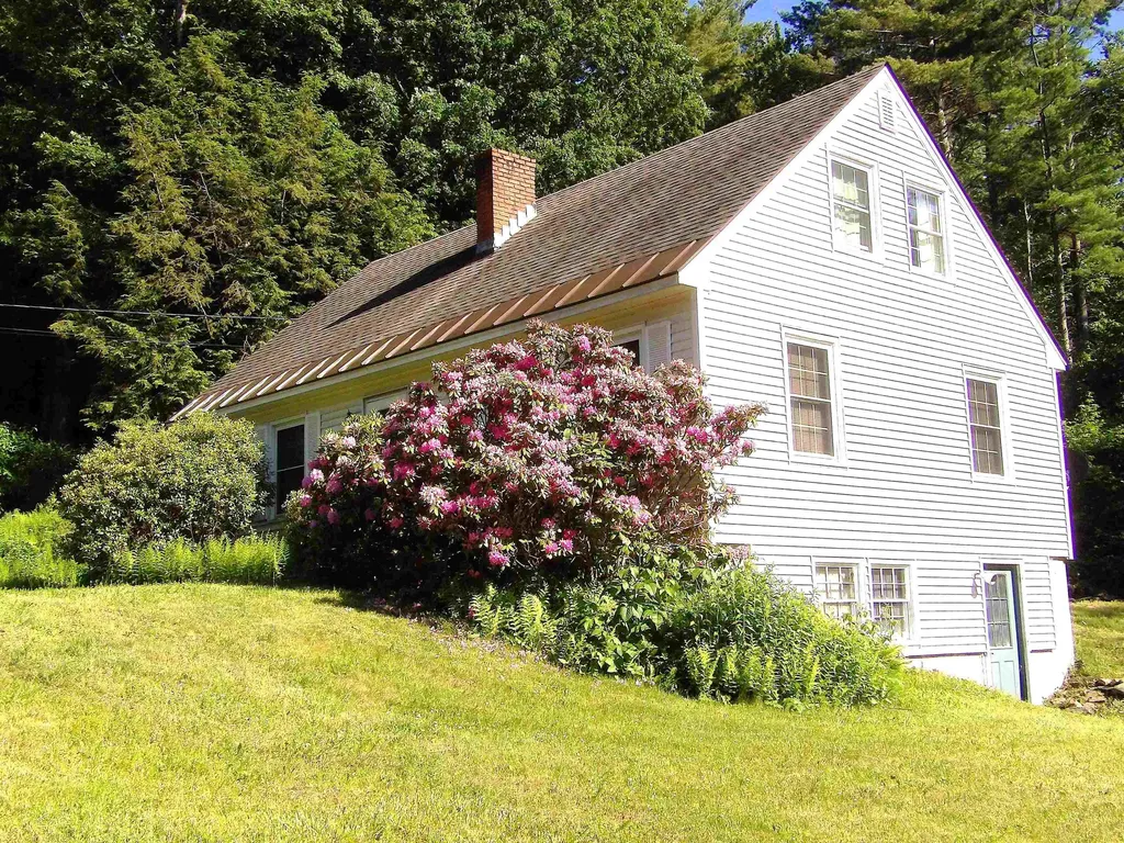 76 Coral Avenue Charlestown NH 03603