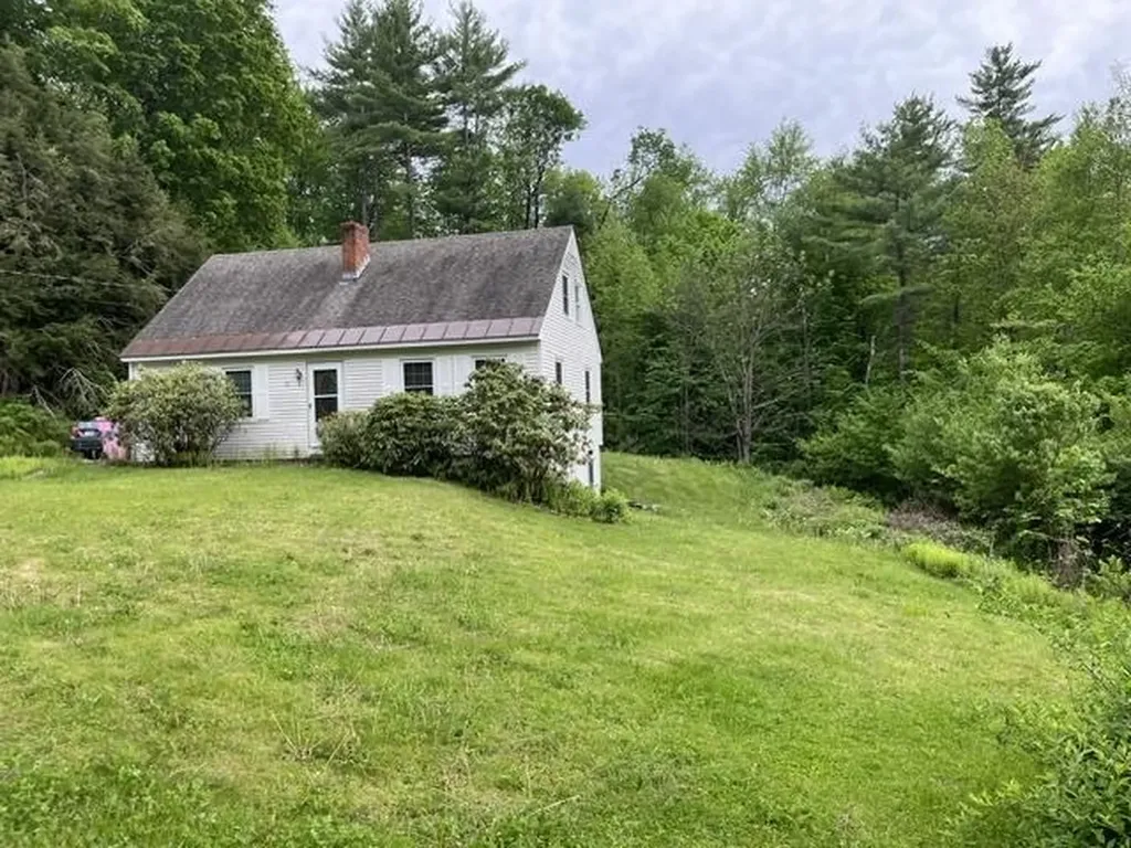 76 Coral Avenue Charlestown NH 03603