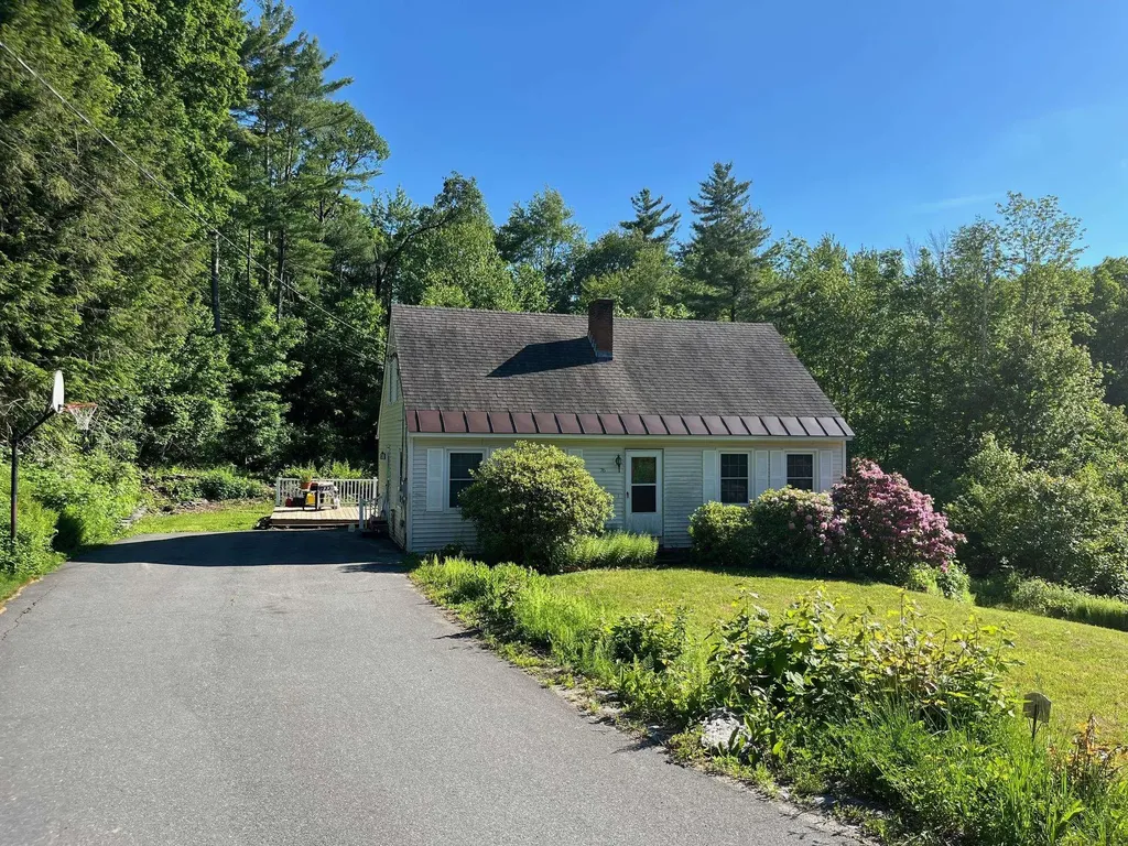 76 Coral Avenue Charlestown NH 03603
