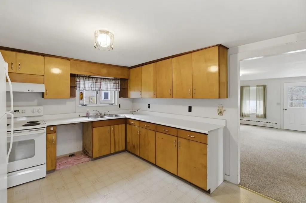 20 Sage Street Bennington VT 05257