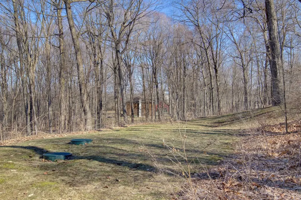 47 Lovers Lane Grand Isle VT 05458