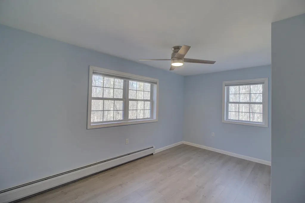 47 Lovers Lane Grand Isle VT 05458