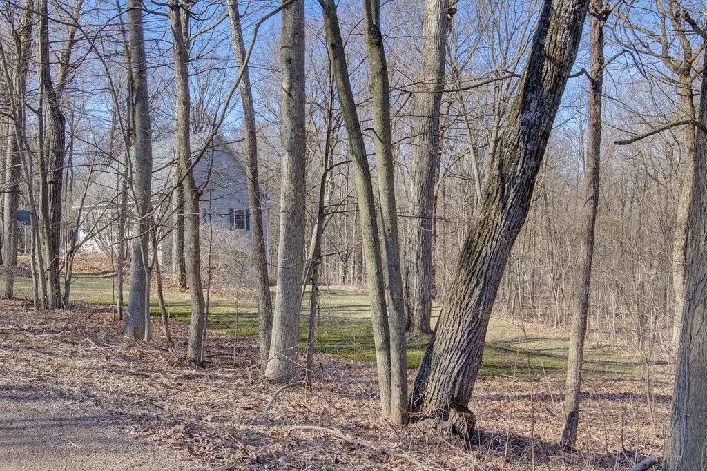 47 Lovers Lane Grand Isle VT 05458