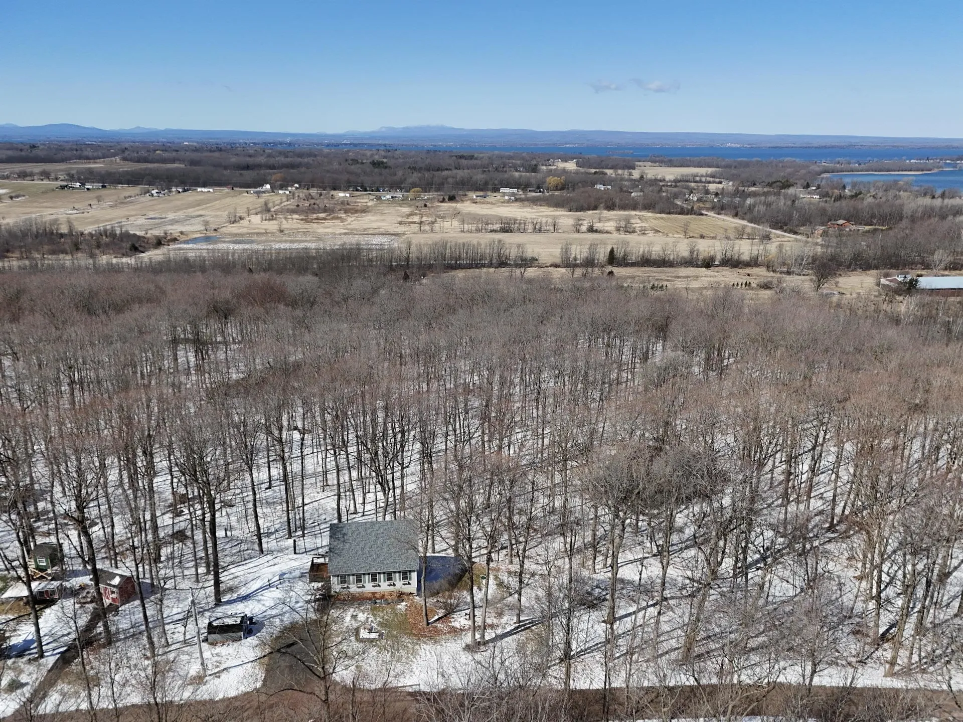 47 Lovers Lane Grand Isle VT 05458