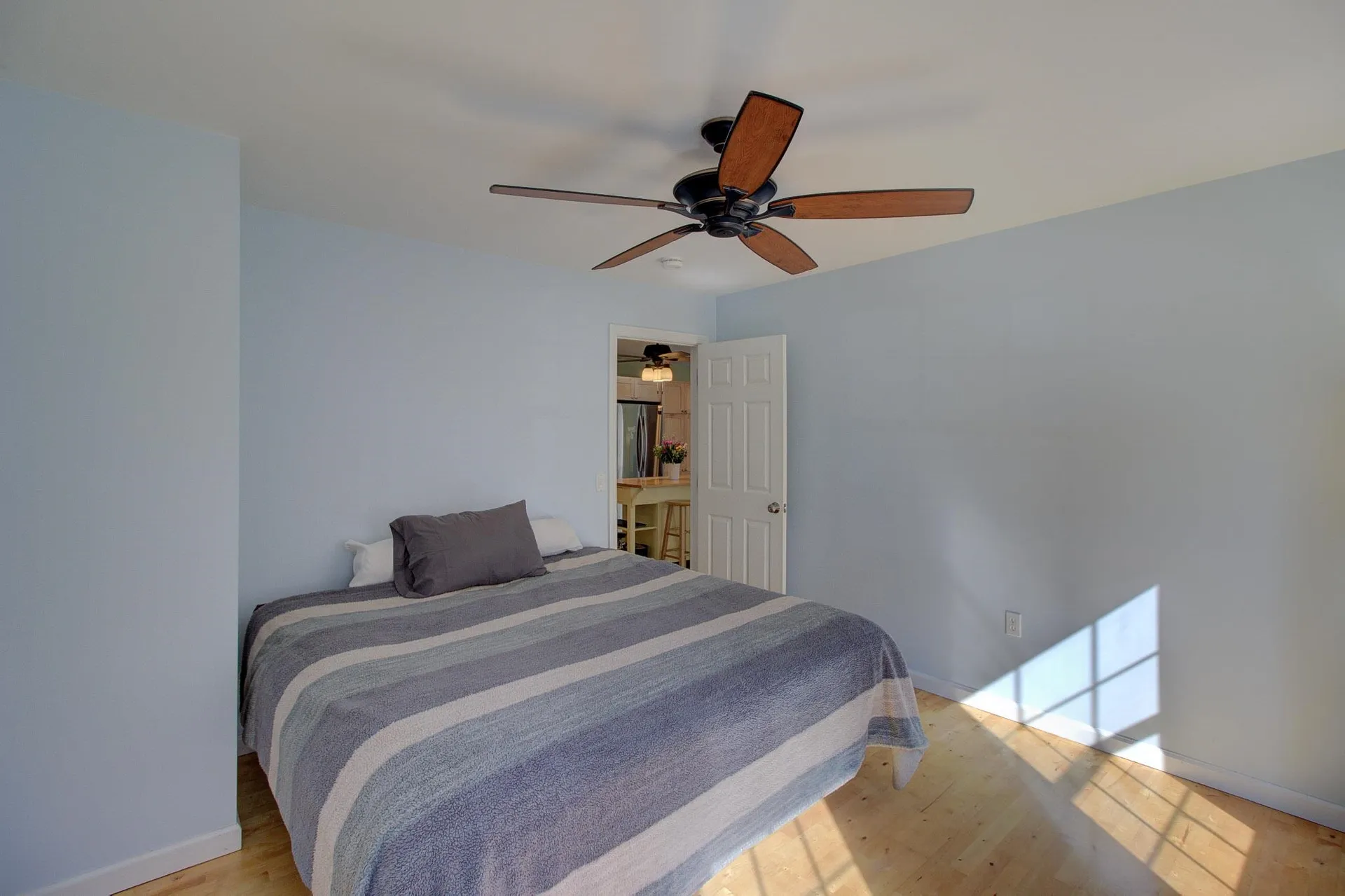 47 Lovers Lane Grand Isle VT 05458