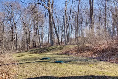 47 Lovers Lane Grand Isle VT 05458