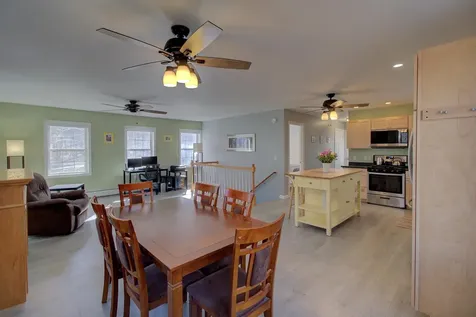 47 Lovers Lane Grand Isle VT 05458