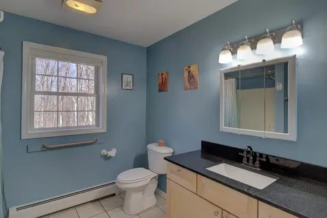 47 Lovers Lane Grand Isle VT 05458