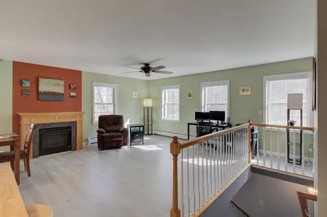 47 Lovers Lane Grand Isle VT 05458
