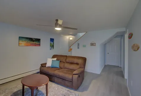 47 Lovers Lane Grand Isle VT 05458