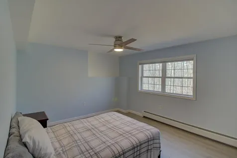 47 Lovers Lane Grand Isle VT 05458