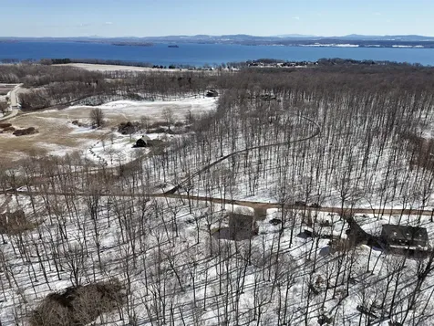47 Lovers Lane Grand Isle VT 05458