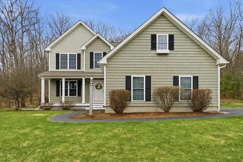 33 Elva Drive Goffstown NH 03045