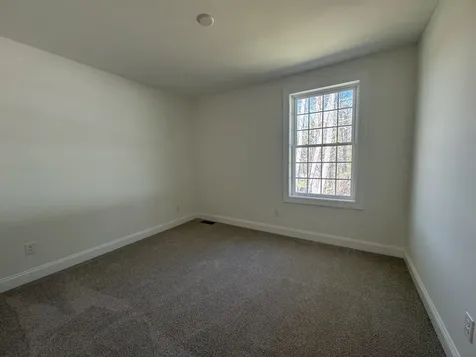 6B Dearborn Circle Goffstown NH 03045