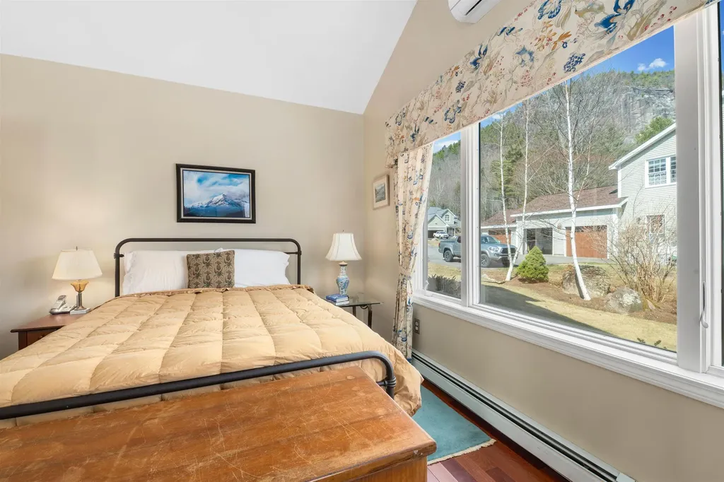 18 Falcon Way Hales Location NH 03860