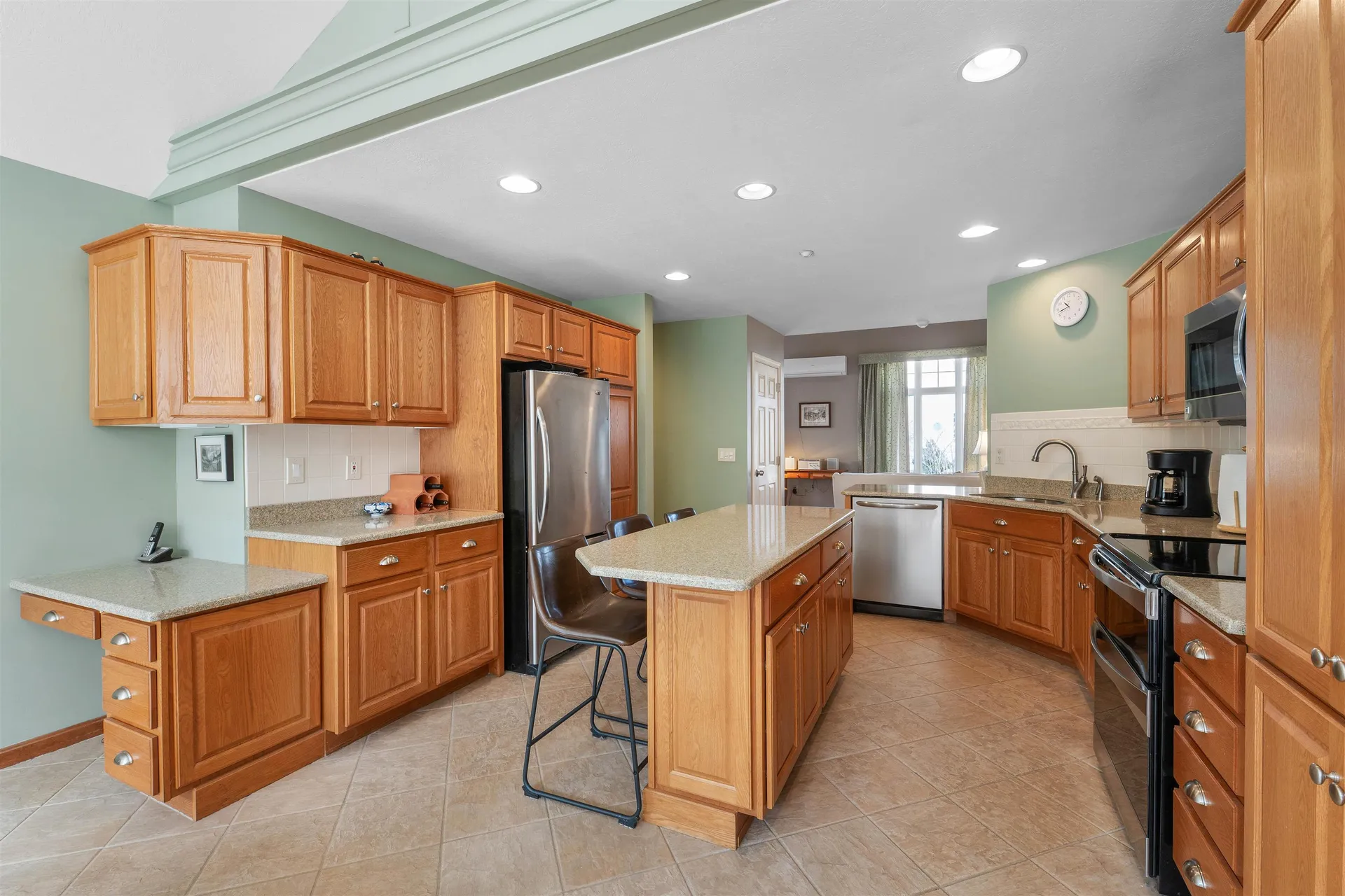 18 Falcon Way Hales Location NH 03860