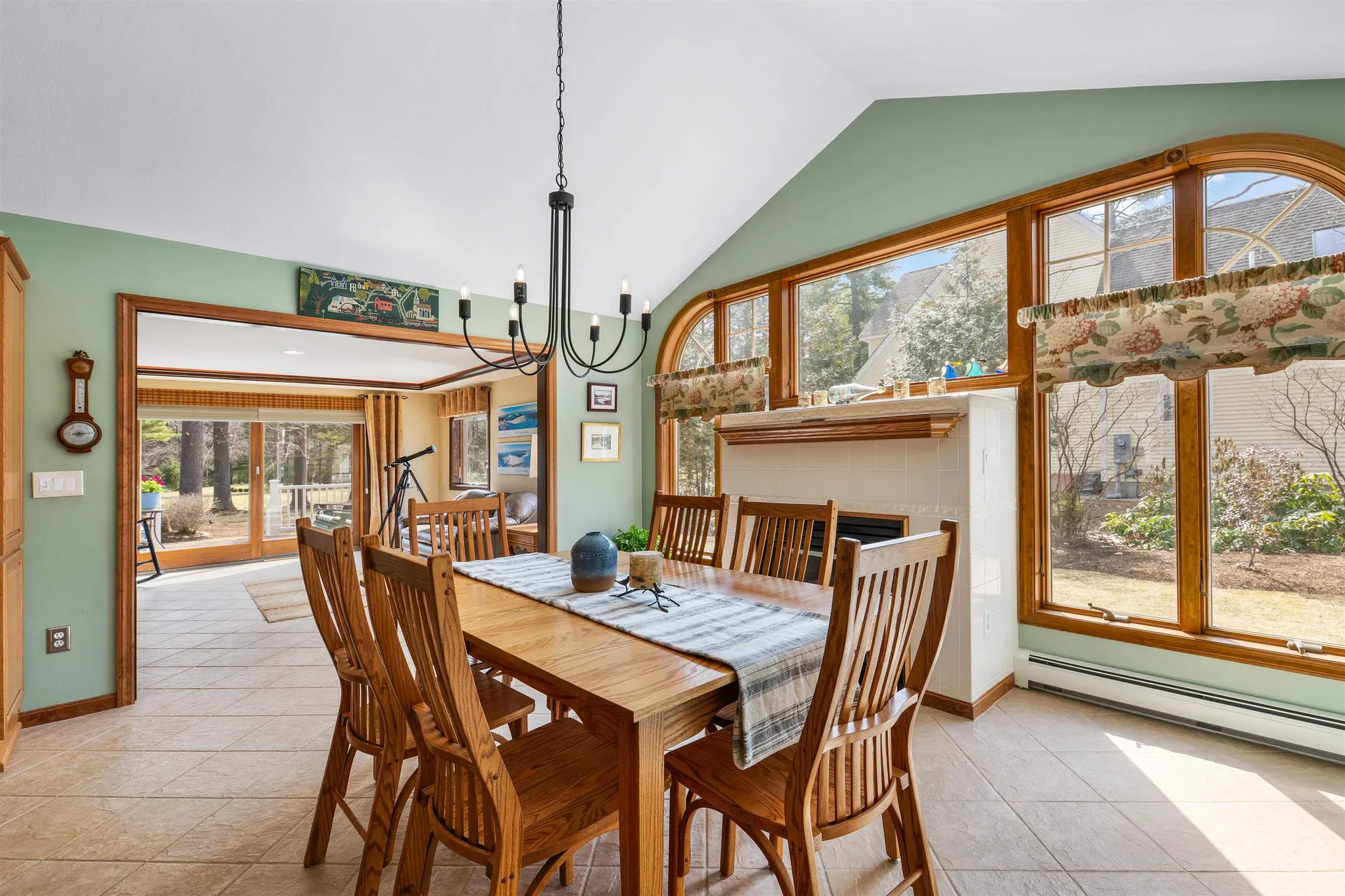 18 Falcon Way Hales Location NH 03860