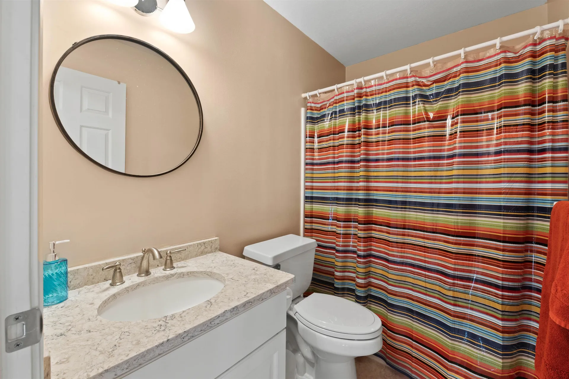 18 Falcon Way Hales Location NH 03860