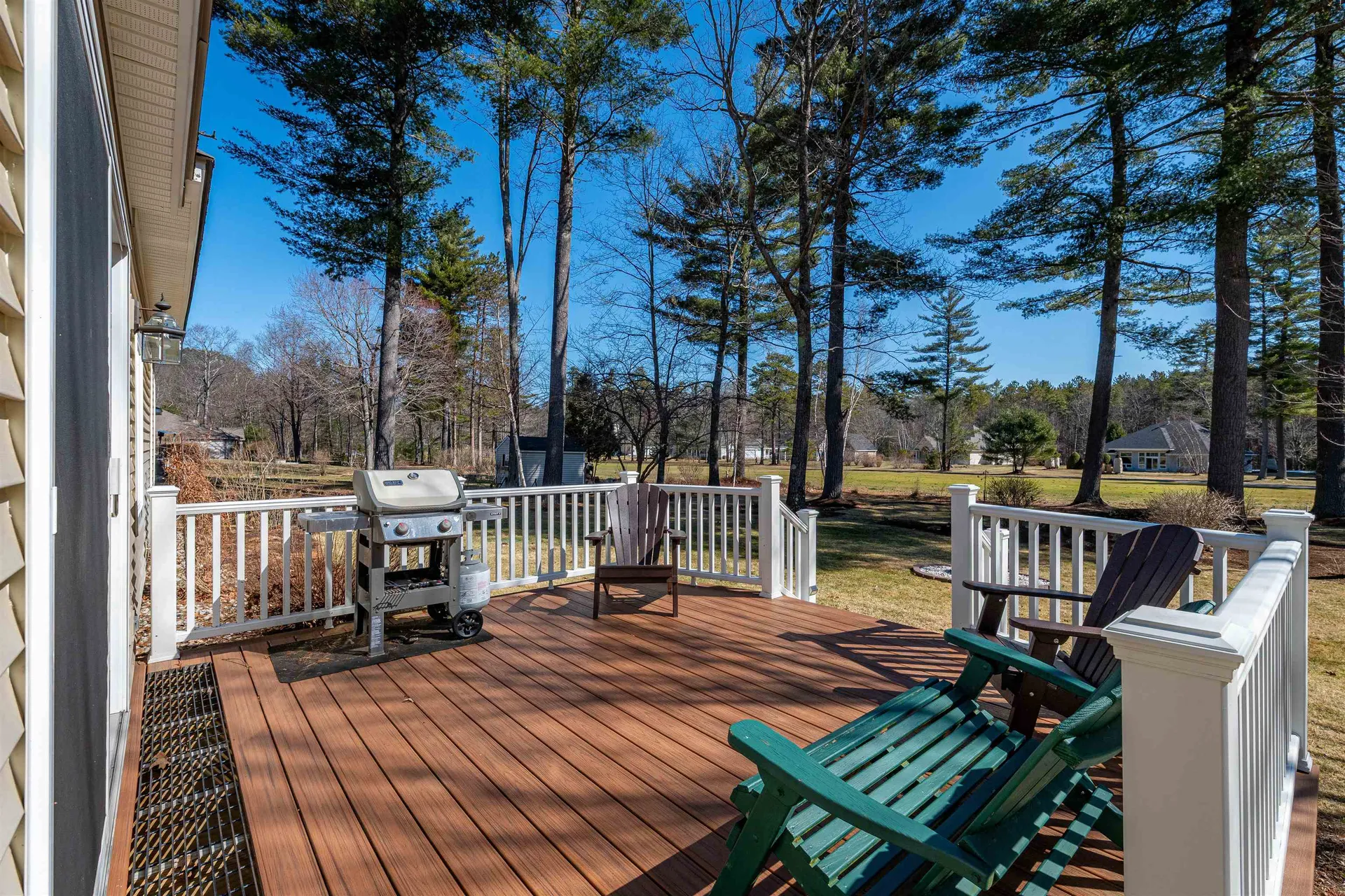 18 Falcon Way Hales Location NH 03860