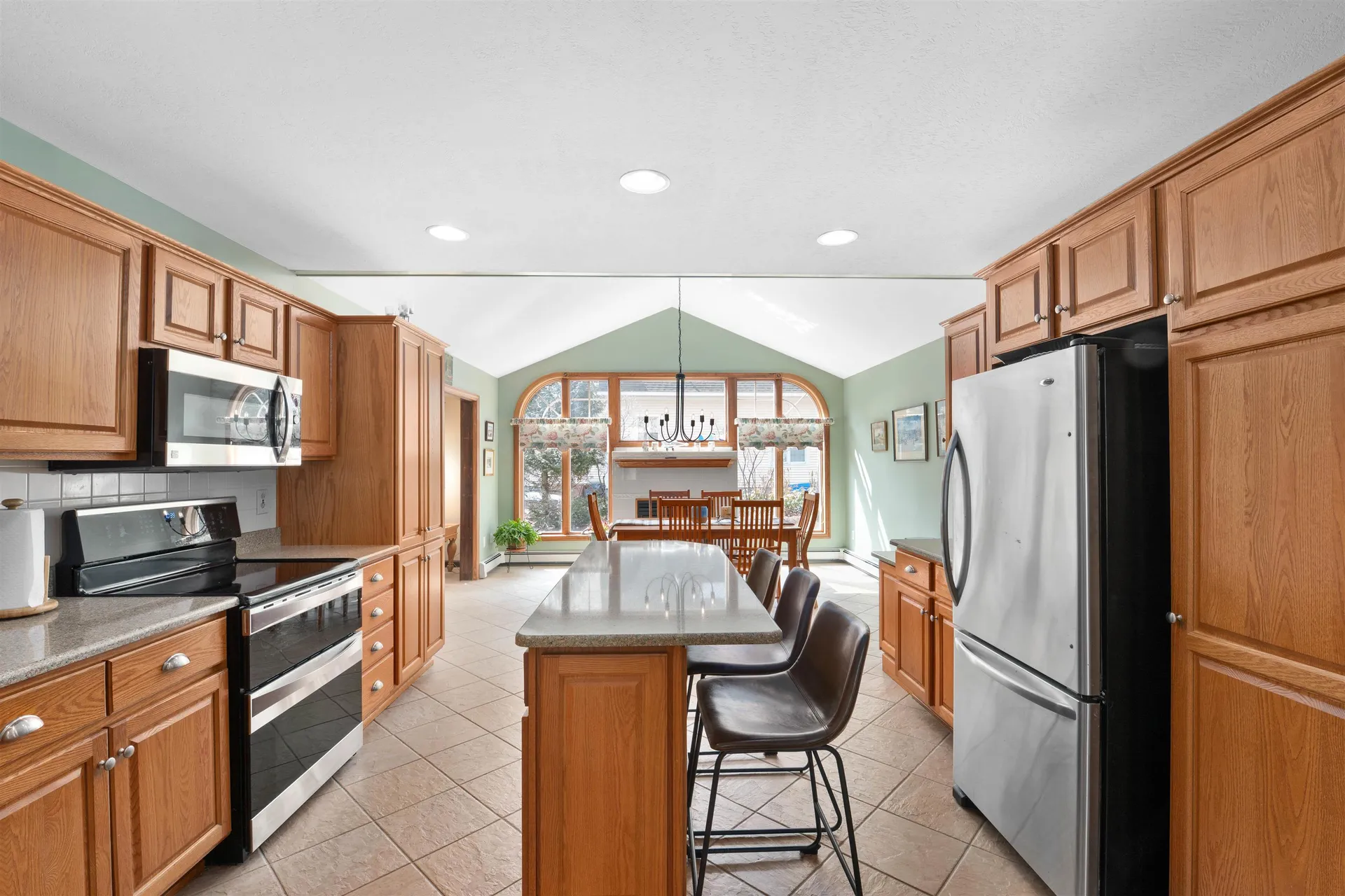 18 Falcon Way Hales Location NH 03860
