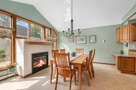 18 Falcon Way Hales Location NH 03860