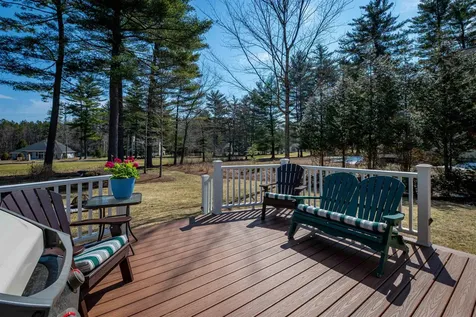 18 Falcon Way Hales Location NH 03860
