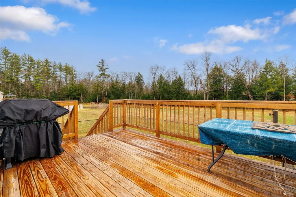 119 Warwick Road Winchester NH 03470