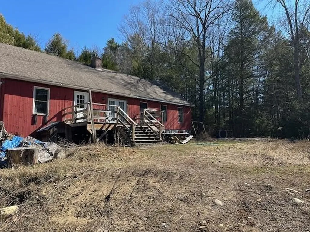 100 Francestown Turnpike Mont Vernon NH 03057