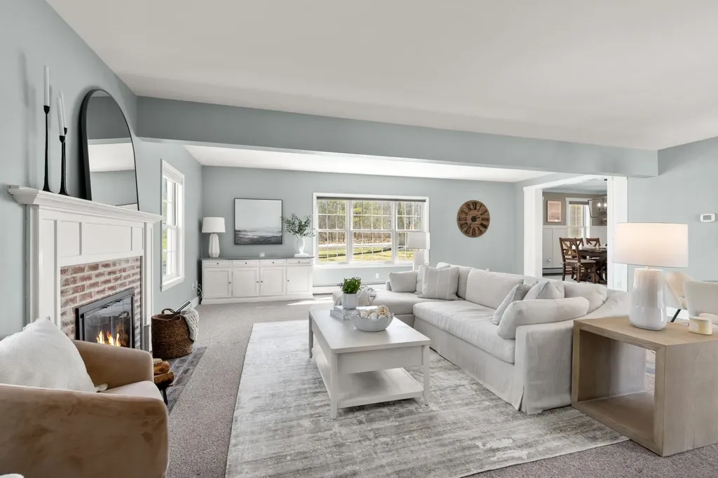 35 Winterberry Lane Stratham NH 03885