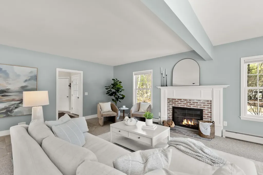 35 Winterberry Lane Stratham NH 03885