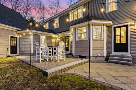 35 Winterberry Lane Stratham NH 03885