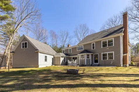 35 Winterberry Lane Stratham NH 03885